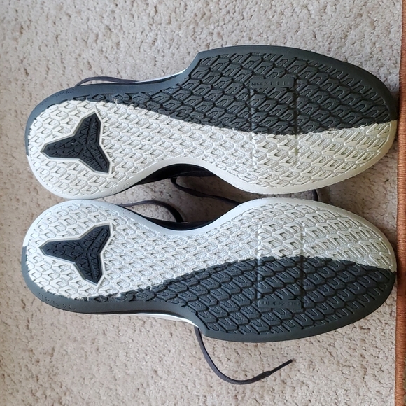 Volleyball shoes - Picture 6 of 6